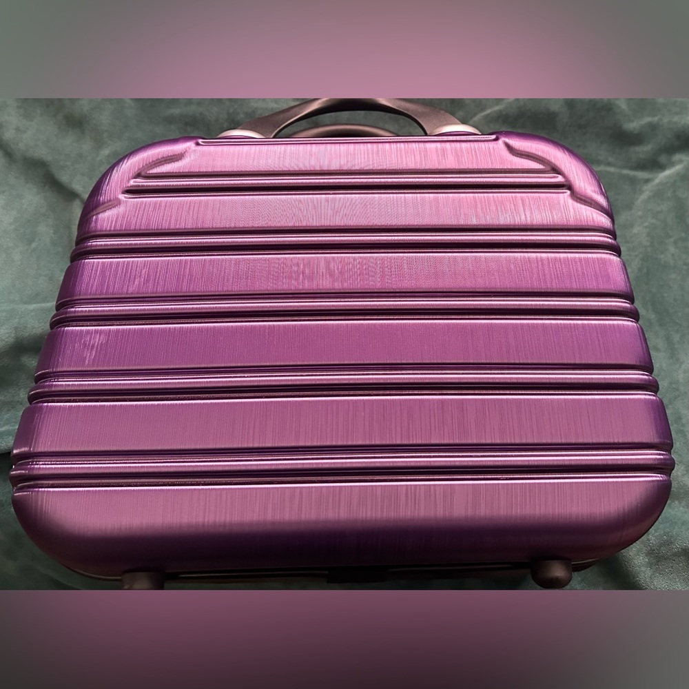 Purple Hard Shell make Suitcase
